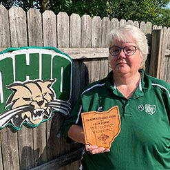 Bryan woman wins band award